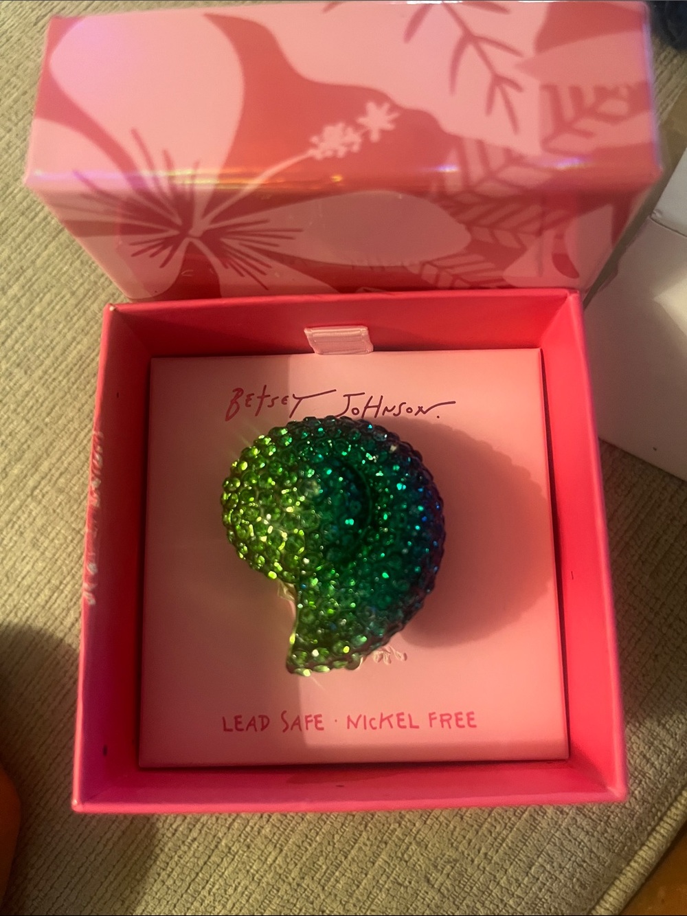 Betsey Johnson Green and Teal Crystal Sea shell ring